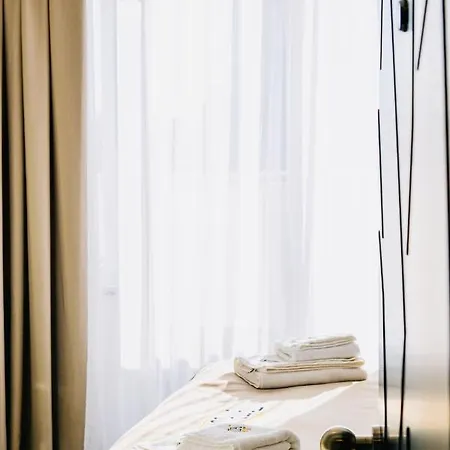 Apartamento Templum Appart-hotel -self Check In - Slavija Square *