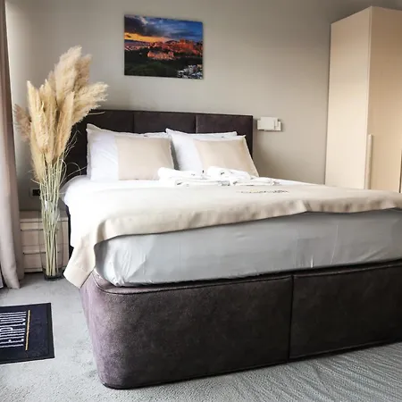 Templum Appart-hotel -self Check In - Slavija Square Apartment Belgrad