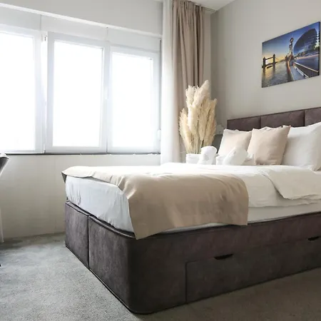 Apartment Templum Appart-hotel -self Check In - Slavija Square