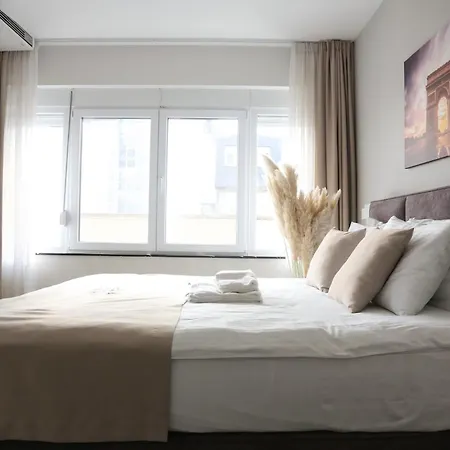 Templum Appart-hotel -self Check In - Slavija Square *