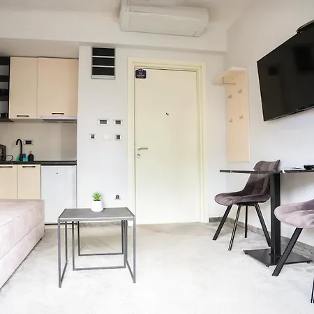 Apartment Templum Appart-hotel -self Check In - Slavija Square